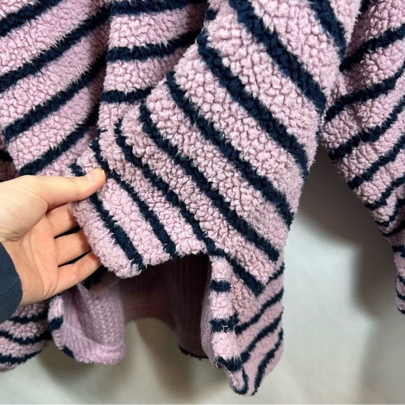 Free People women’s Connell Sherpa pullover size XS v-neck striped purple - Picture 8 of 13